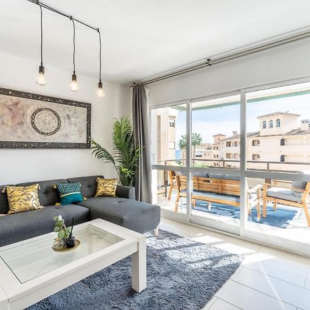 Sea View 2 Bedroom Apartment 2 Min Away From The Beach Τορρεμολίνος Εξωτερικό φωτογραφία