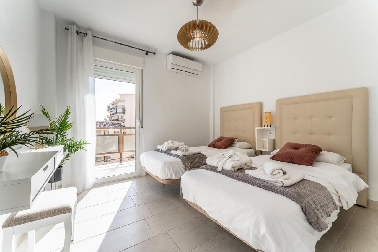 Sea View 2 Bedroom Apartment 2 Min Away From The Beach Τορρεμολίνος Εξωτερικό φωτογραφία