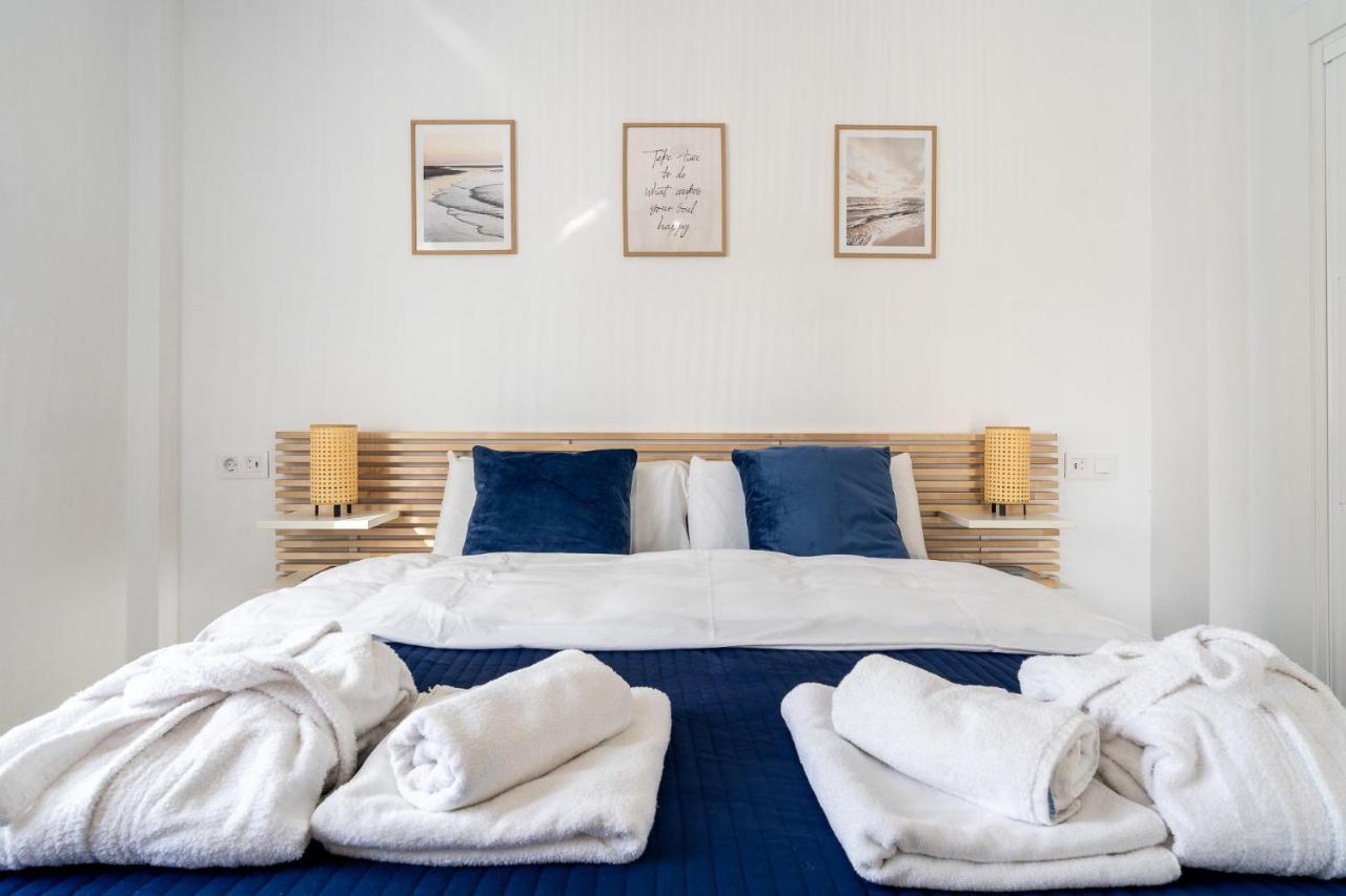 Sea View 2 Bedroom Apartment 2 Min Away From The Beach Τορρεμολίνος Εξωτερικό φωτογραφία