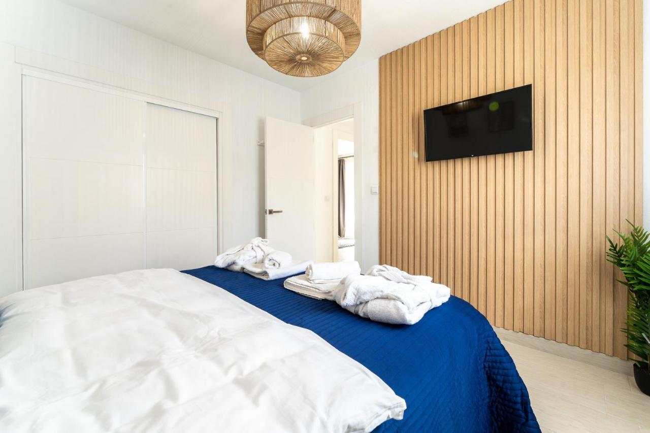 Sea View 2 Bedroom Apartment 2 Min Away From The Beach Τορρεμολίνος Εξωτερικό φωτογραφία