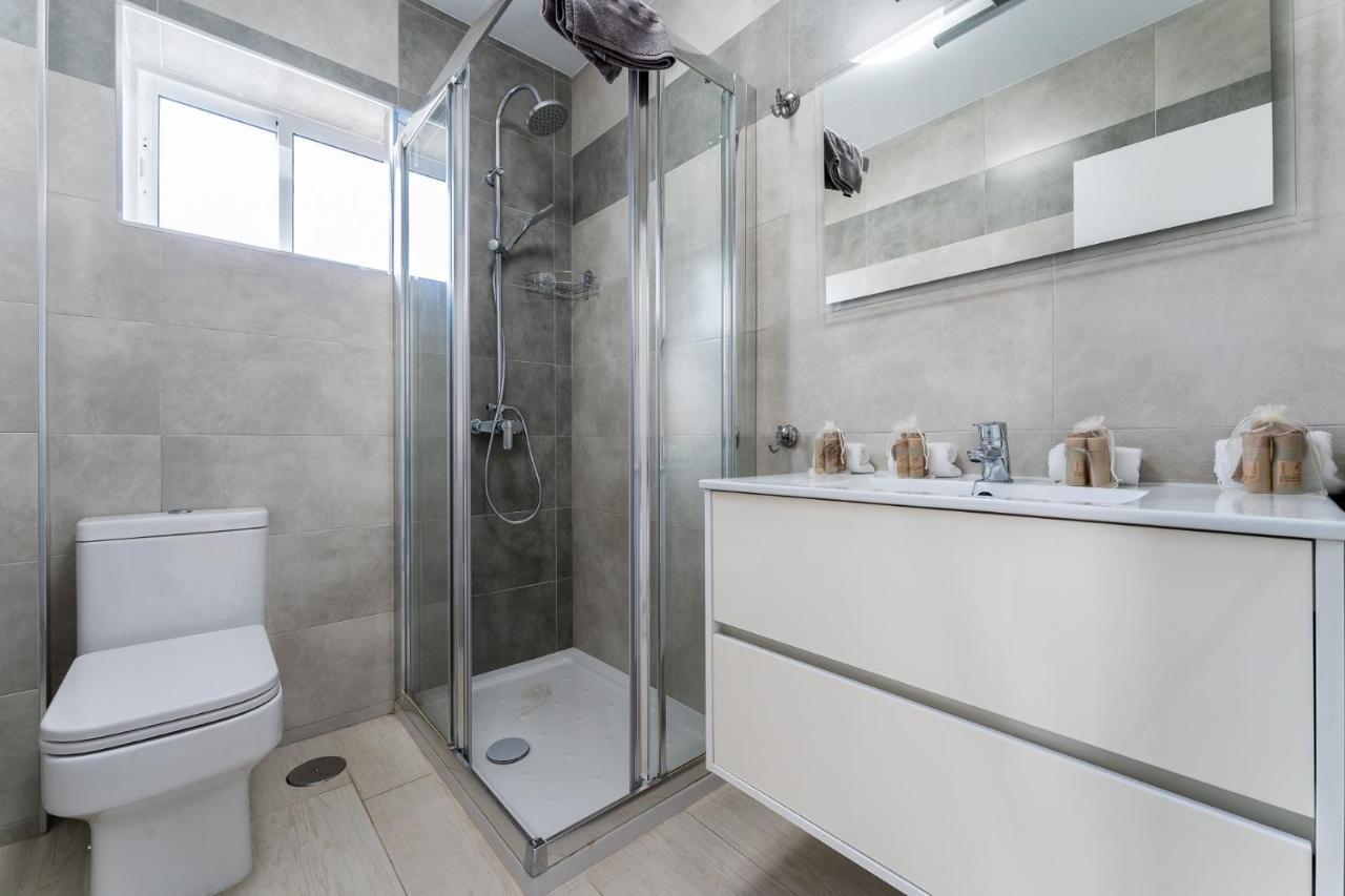 Sea View 2 Bedroom Apartment 2 Min Away From The Beach Τορρεμολίνος Εξωτερικό φωτογραφία