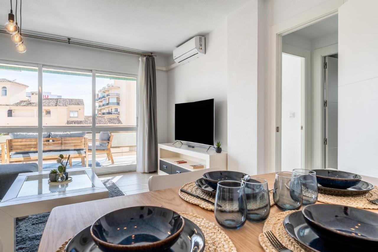 Sea View 2 Bedroom Apartment 2 Min Away From The Beach Τορρεμολίνος Εξωτερικό φωτογραφία