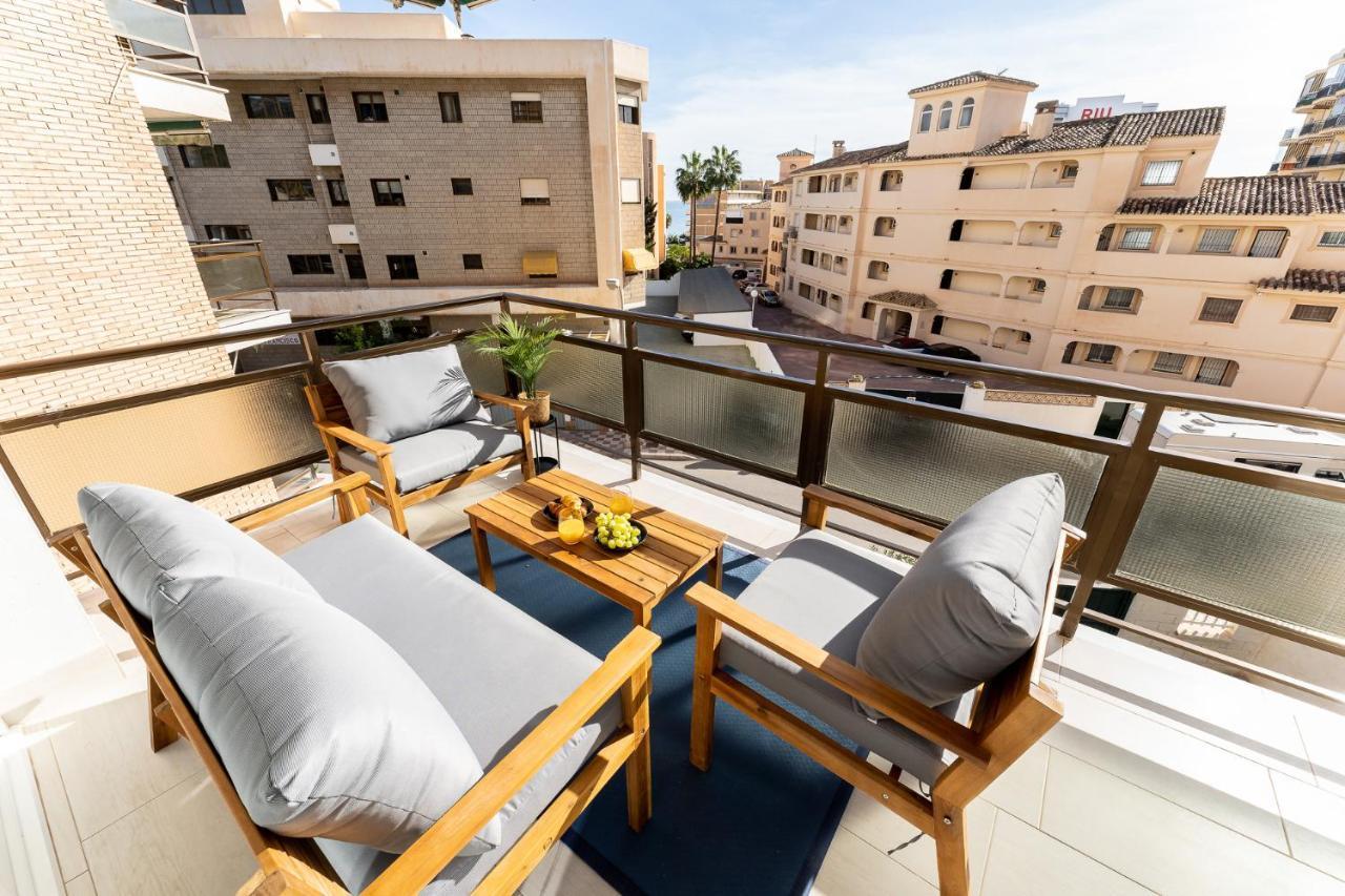Sea View 2 Bedroom Apartment 2 Min Away From The Beach Τορρεμολίνος Εξωτερικό φωτογραφία